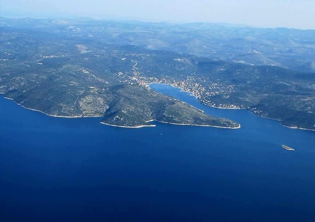 Dux Solo Leilighet Vinišće Eksteriør bilde